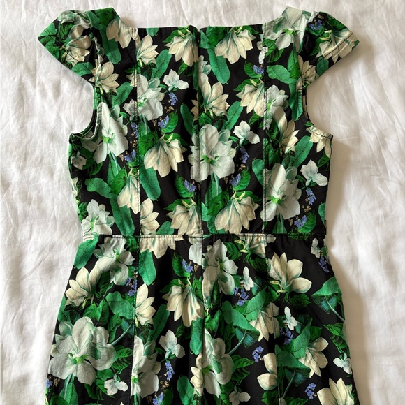 Anthropologie Floral Green Midi Dress with Sweetheart Neckline - Picture 9 of 10